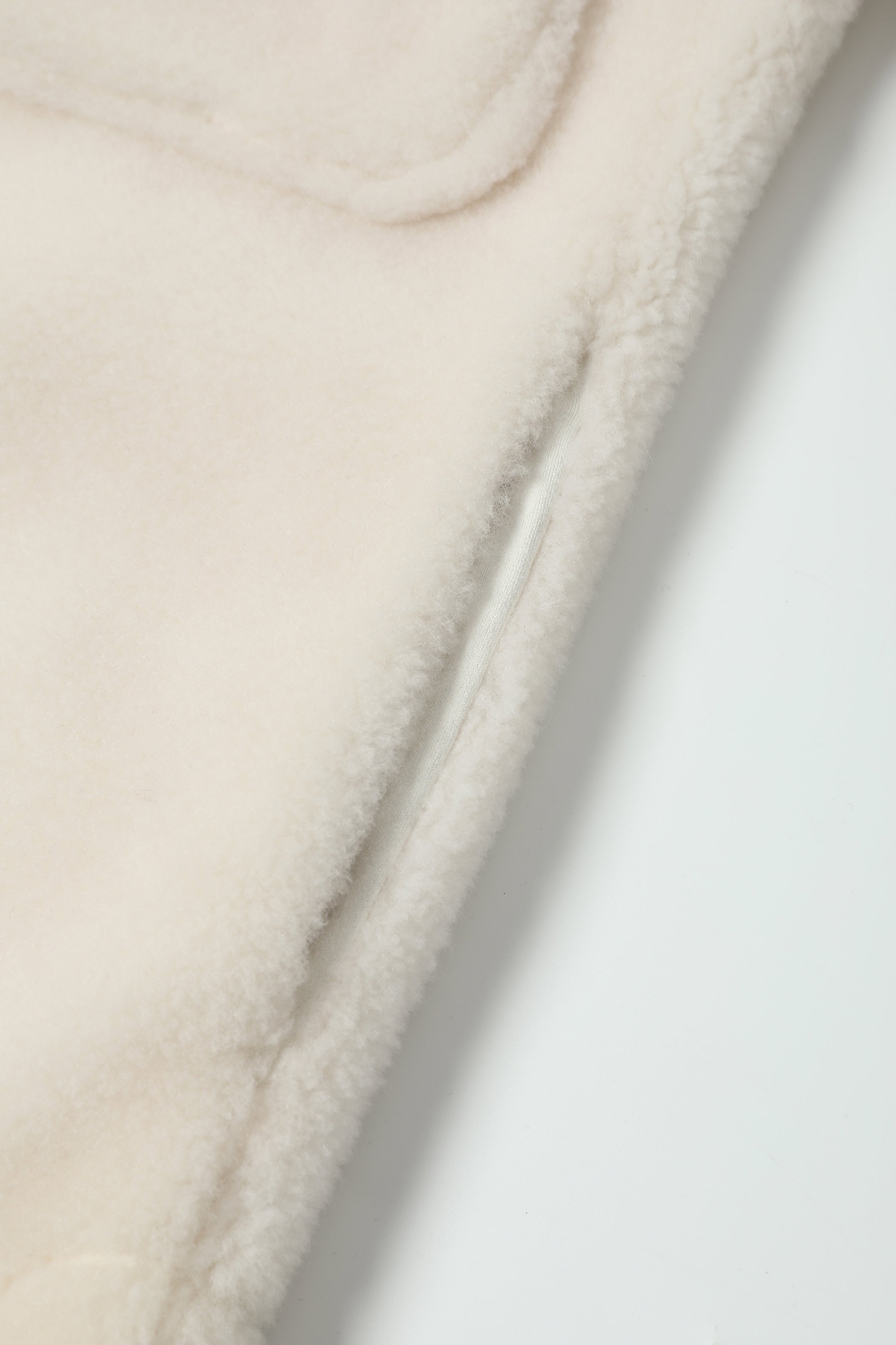 100% Wool Fabric Ivory White Shearling Jacket