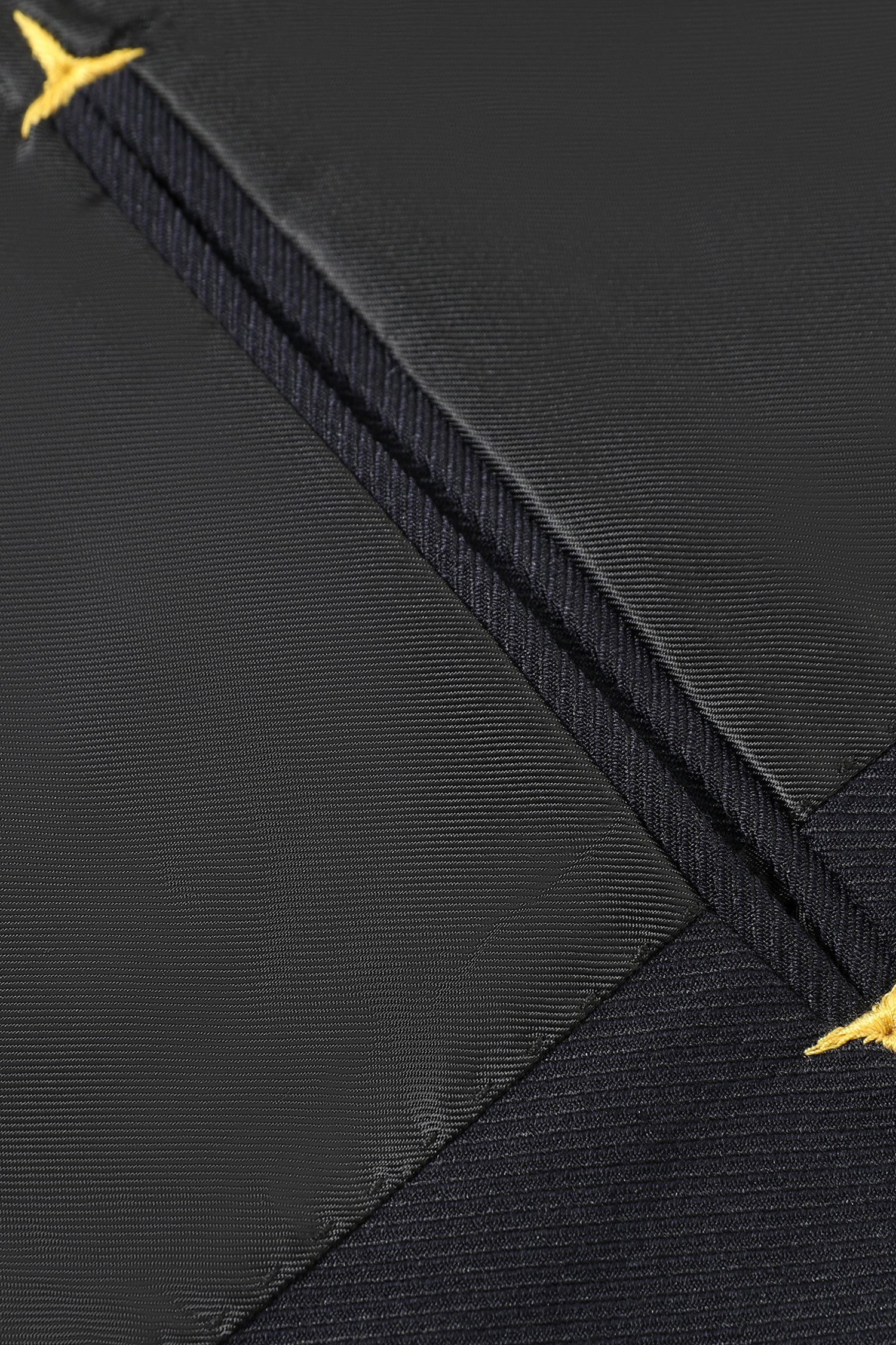 15% Worsted Wool Italian Neapolitan Peak-Lapel Double-Breasted Blazer